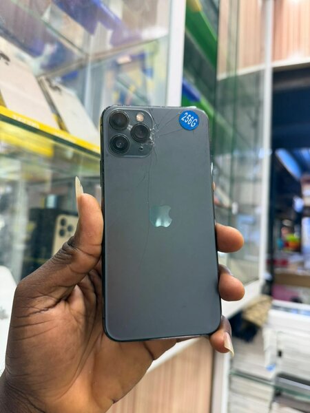 iPhone 11 Pro 2nd main