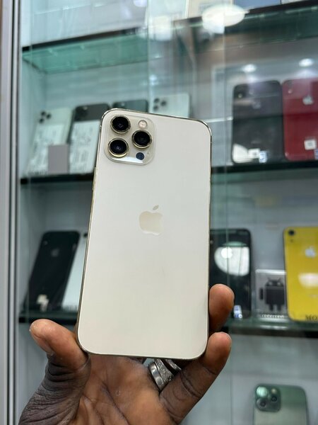 iPhone 12pro max 128gb sans id