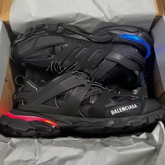 Balenciaga Track black