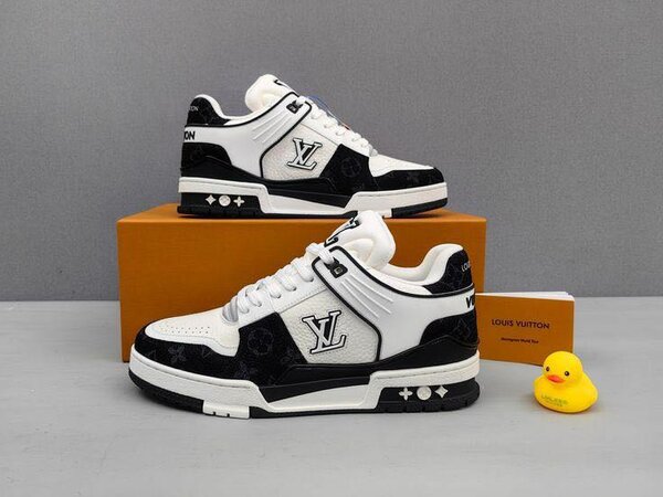 Louis vuitton sneaker