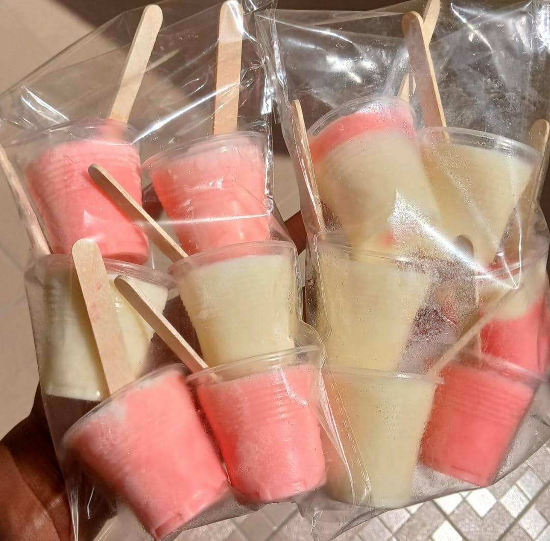 Sucettes glacées aux fruits