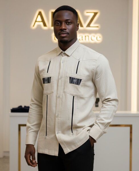 Chemise beige élégante homme