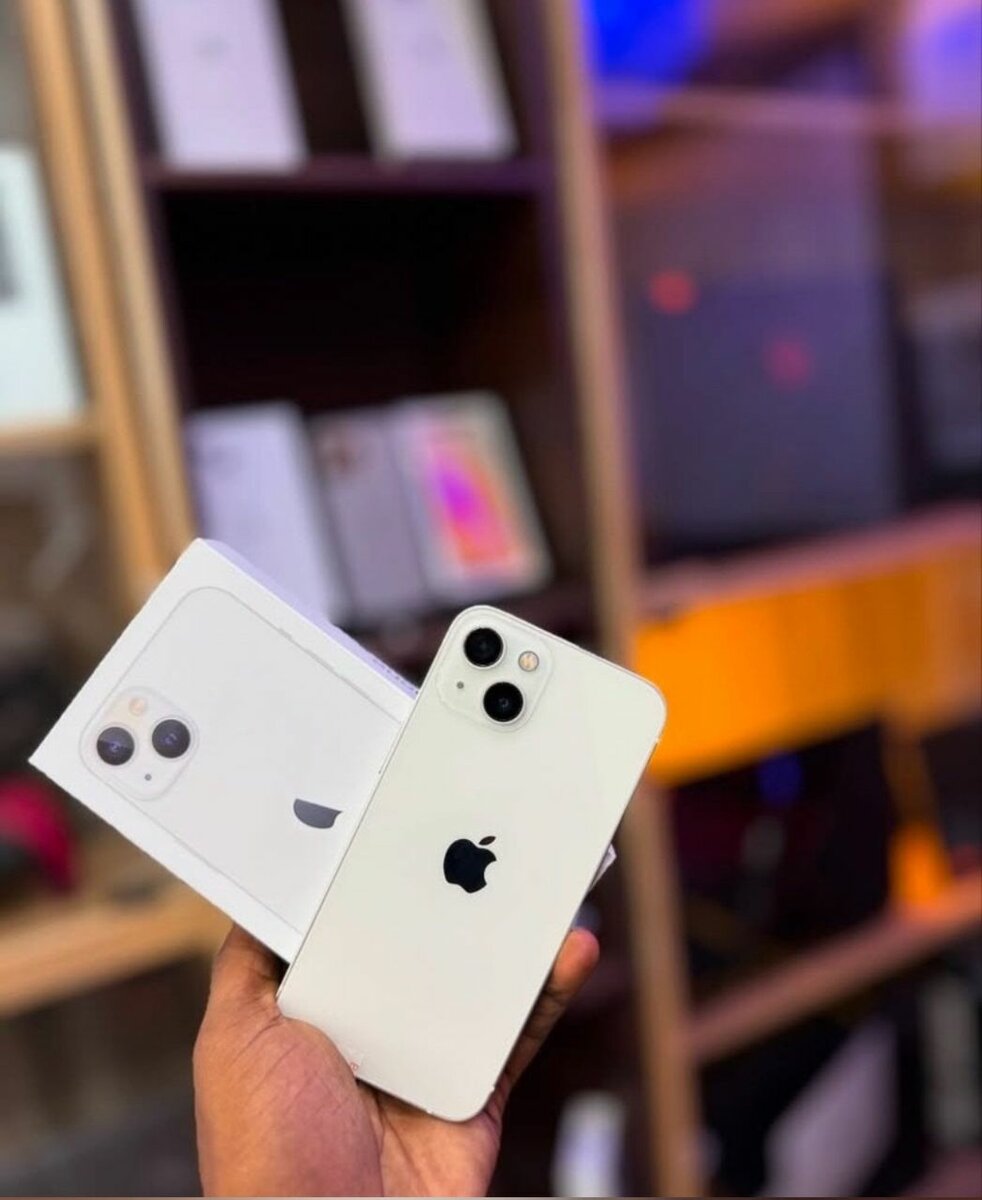 IPhone 13 V 128gig V Factory unlocked V BH:100%