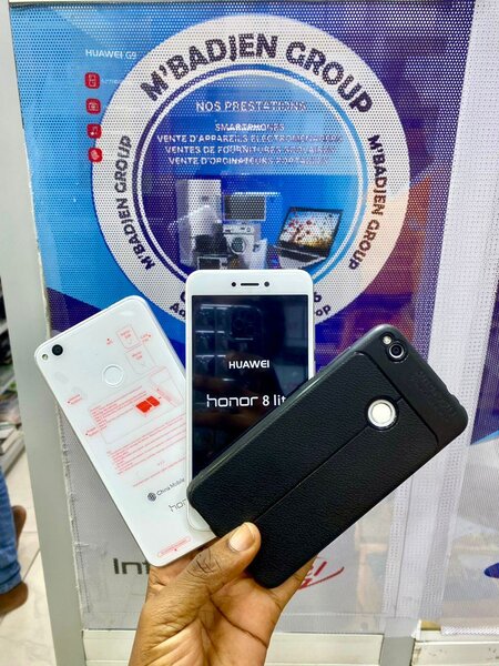 Huawei Honor 8lite Quasi neuf Rom 128Go Ram 6Go