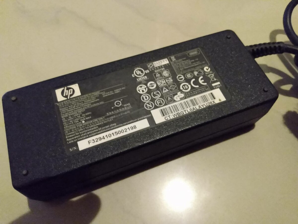 HP laptop charger big pin