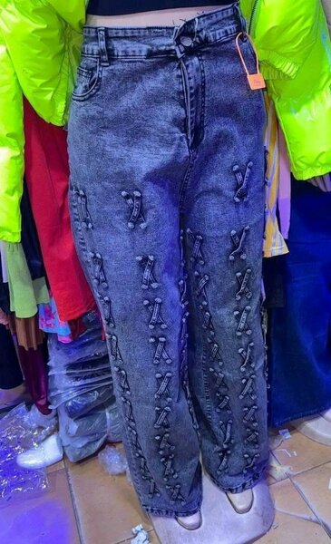 Jean à lacets tendance