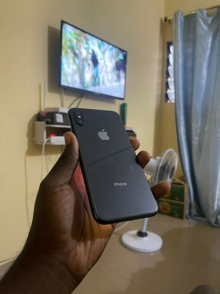 iPhone X 64giga sans Face ID