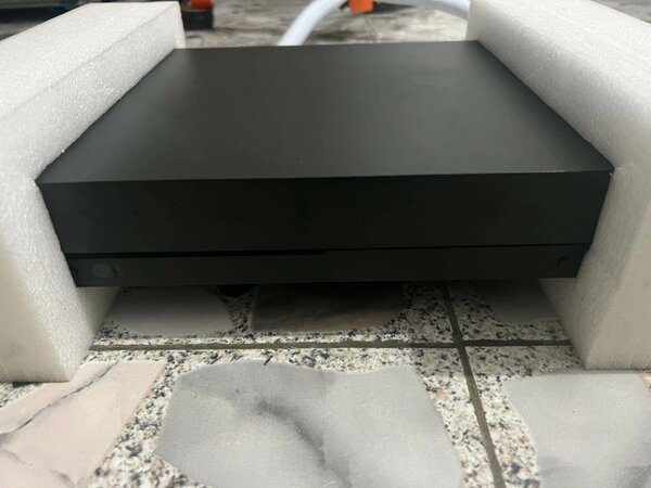 Xbox One X Console