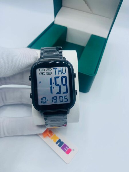 Men's qualities watch