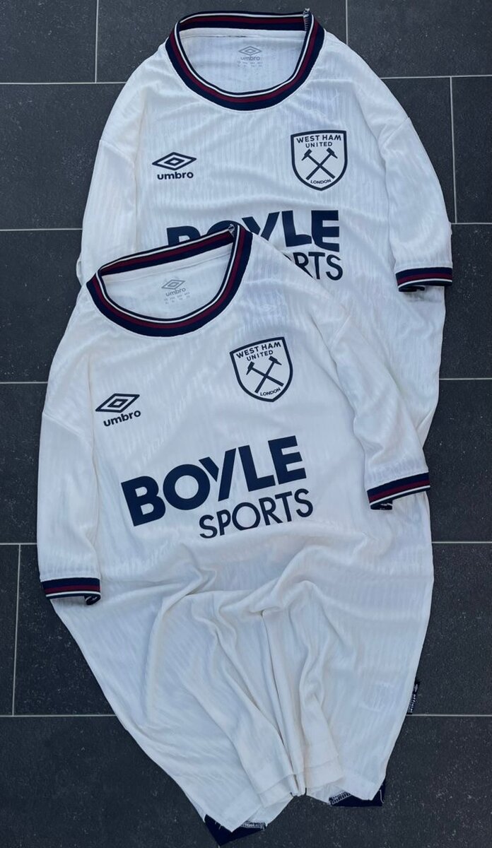 Maillot de foot blanc Umbro