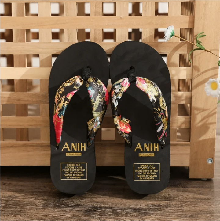 Tongs compensées florales