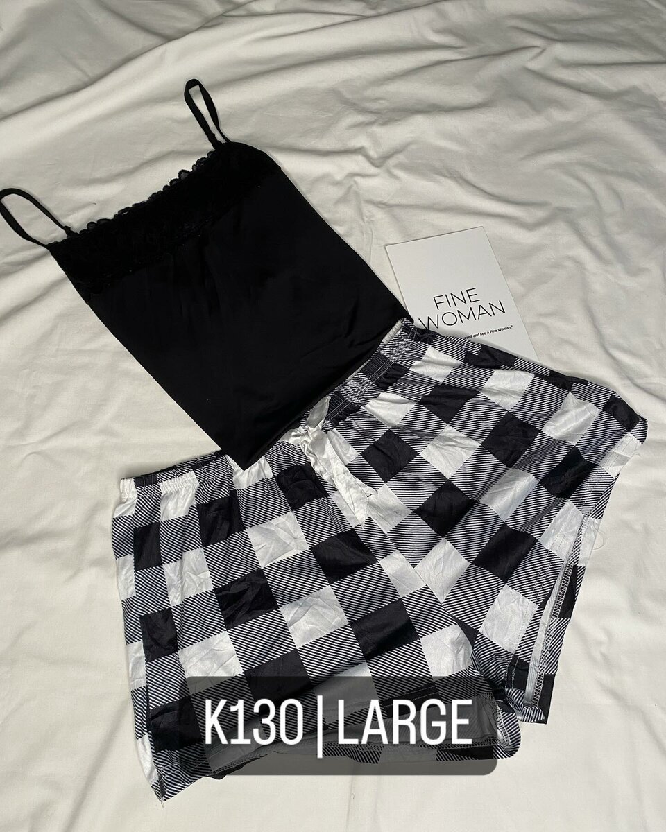 Beautiful women's pajamas size large