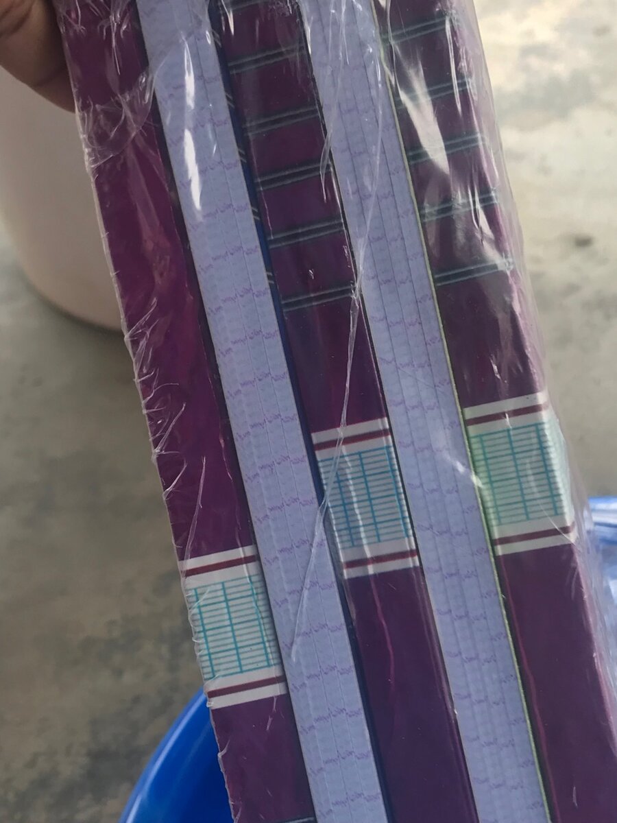 Cahier 288 p grand carreaux X5