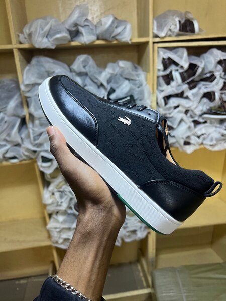 Sneakers Lacoste élégants