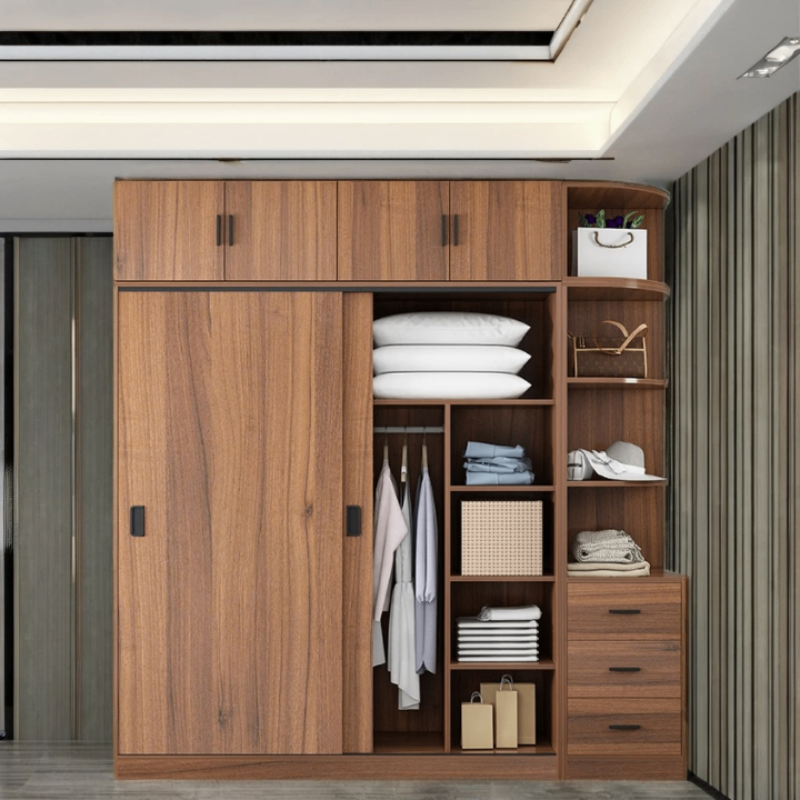 Armoire en bois avec portes coulissantes