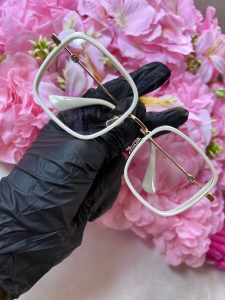 Lunettes carrées tendance