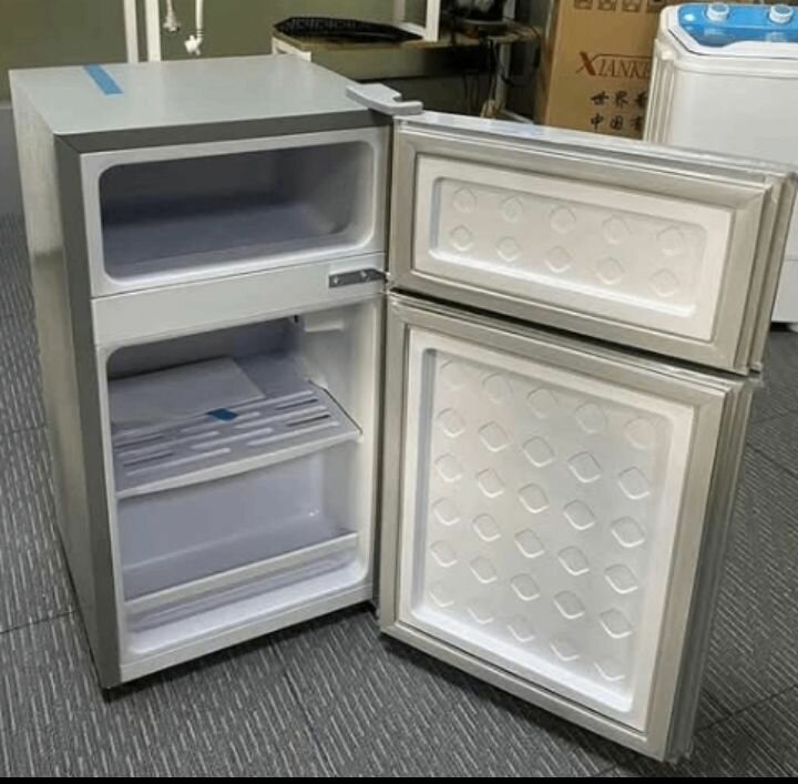 Mini réfrigérateur compact