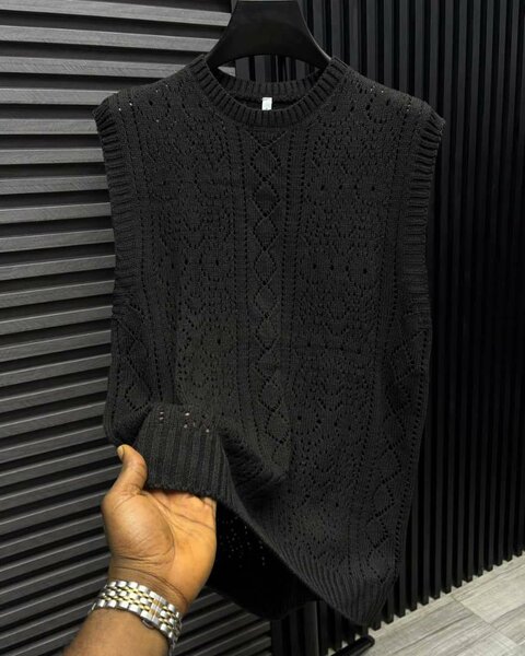 Elegant Knitted Sleeveless Sweater