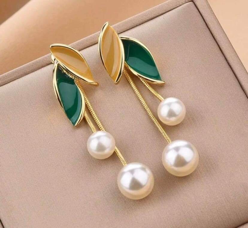 Collier et boucles doreilles