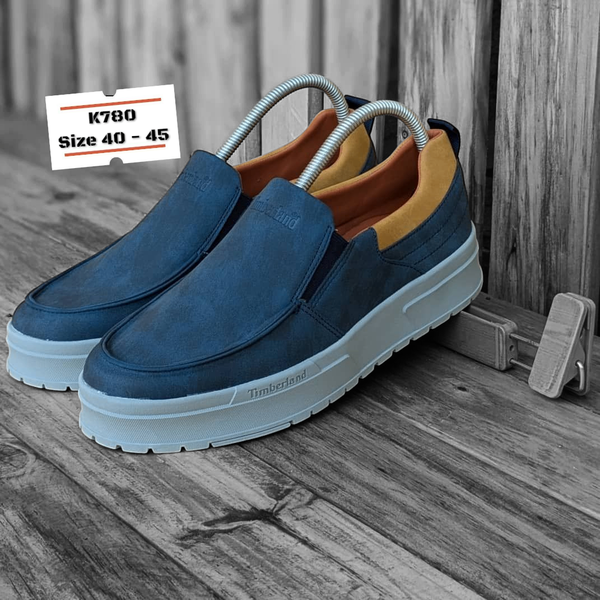 TIMBERLAND LOW-CUT SNEAKERS