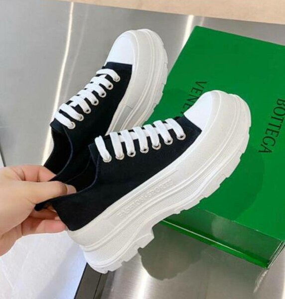 Baskets à plateforme élégantes