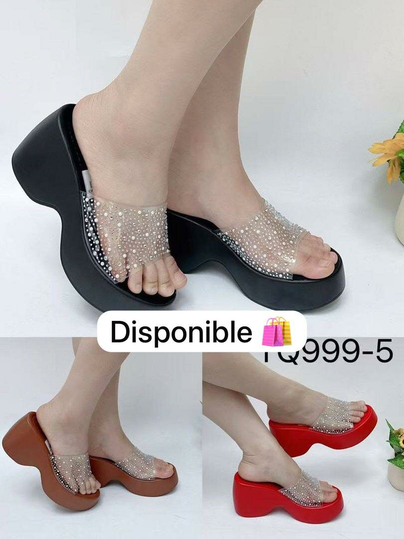 Sandales à plateforme transparentes