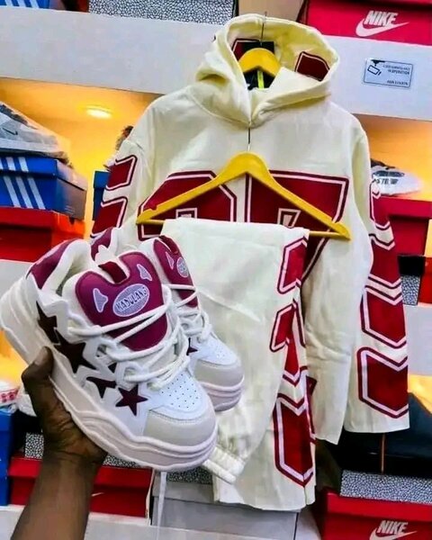 Ensemble sweat et baskets tendance