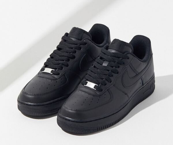 Baskets noires en cuir élégantes