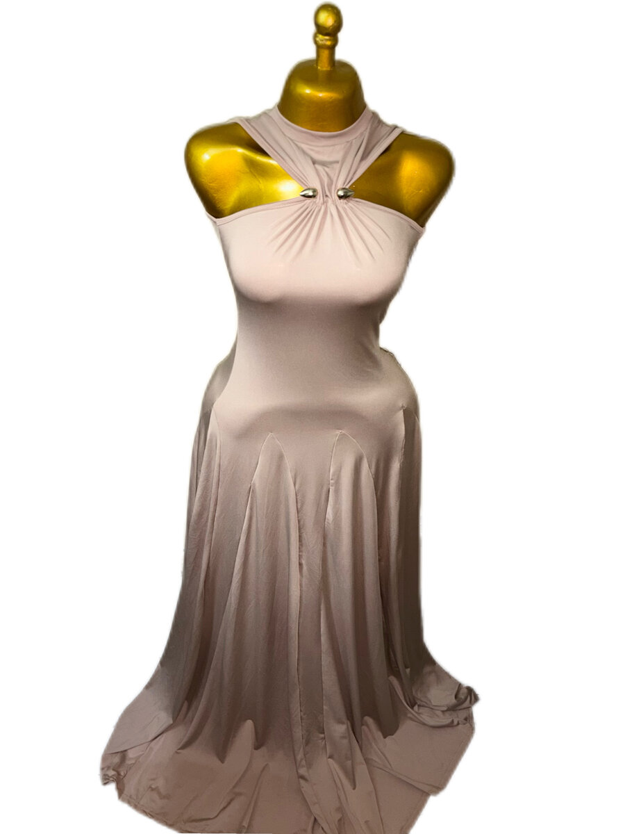 Robe élégante sans manches