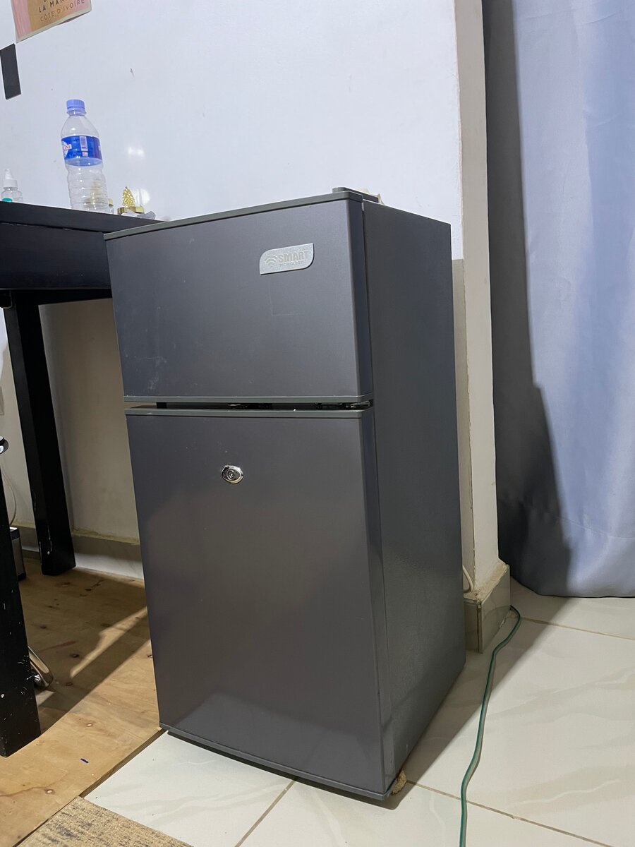 Mini réfrigérateur compact