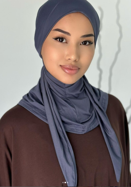 Модель Мадонна , без подбородка