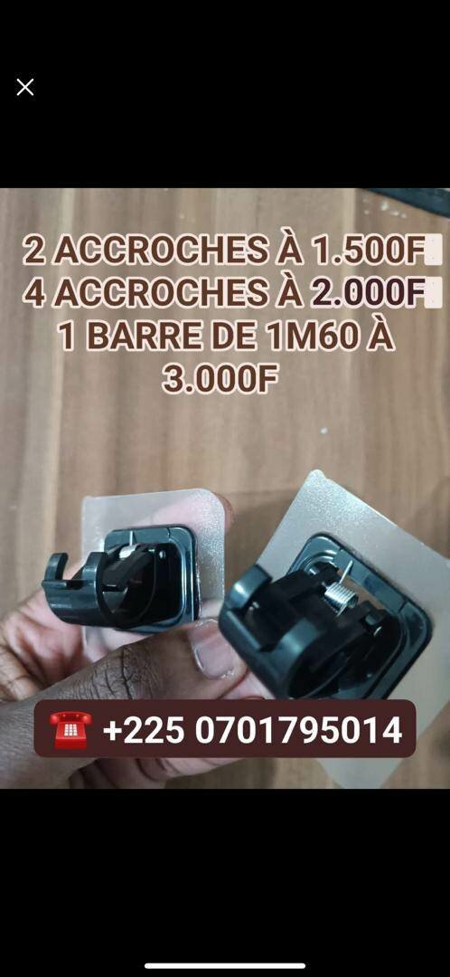 Accroche et Tringle à Rideaux