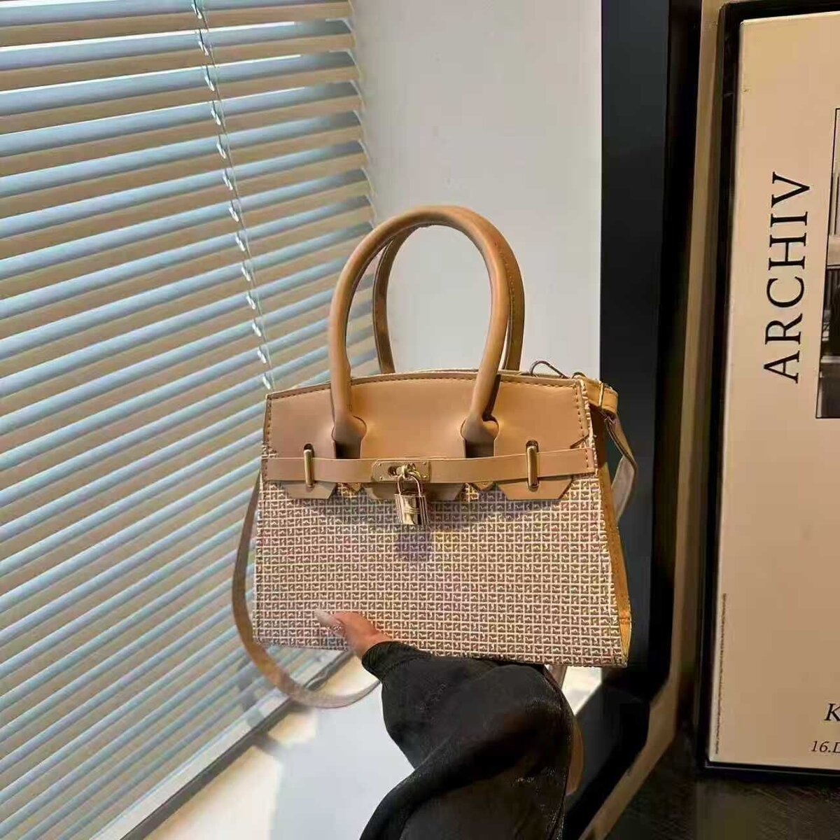 Sac à main élégant en cuir