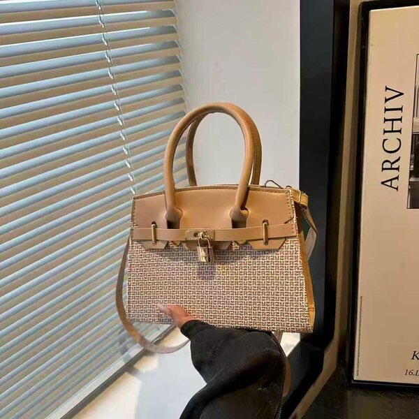 Sac à main élégant en cuir