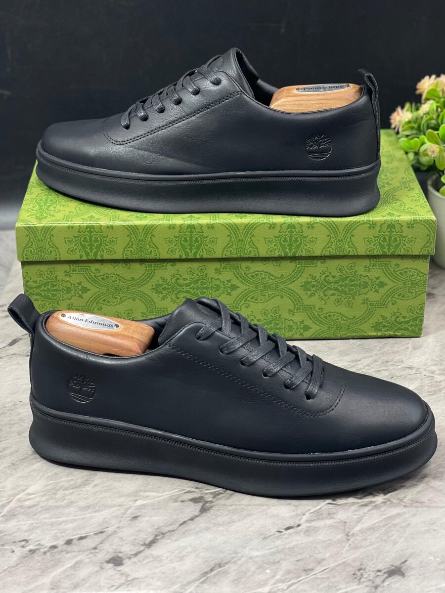 TIMBERLAND ALL BLACK