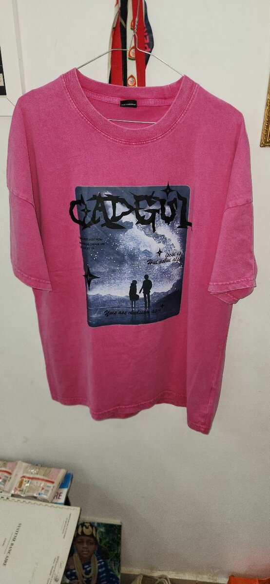 T-shirt graphique tendance