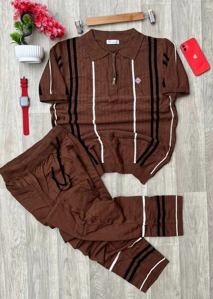 Tenue décontractée rayée homme