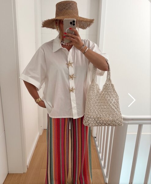 Chemise blanche chic pour l'été