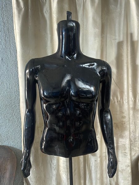 Mannequin buste masculin élégant