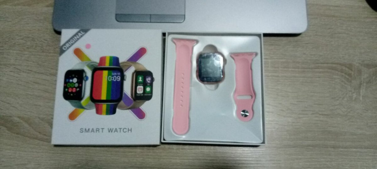 REDUCED TO CLEAR!! T800 Smart Watch   Features: Calls, BT Mu