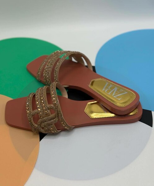 Ladies slippers