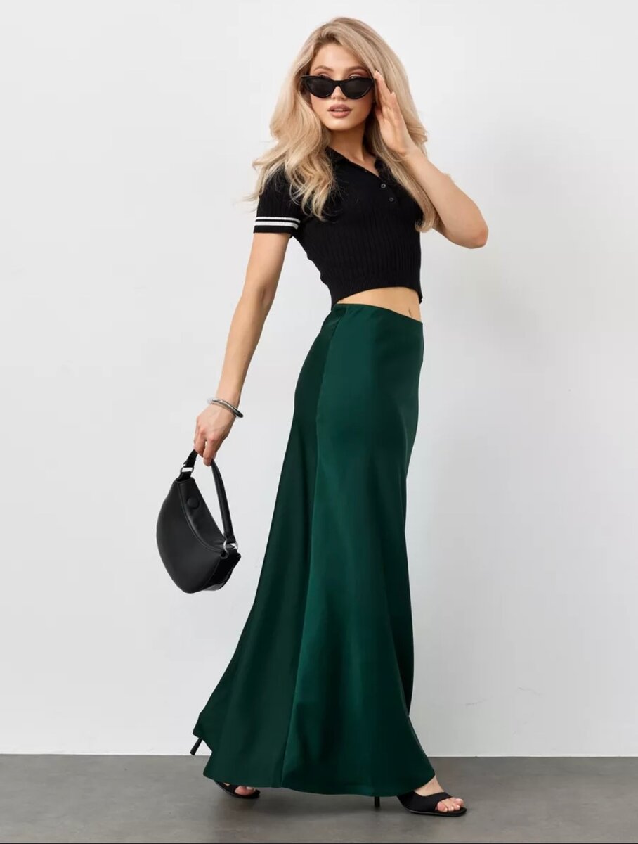 Атласная юбка с завышенной талией макси