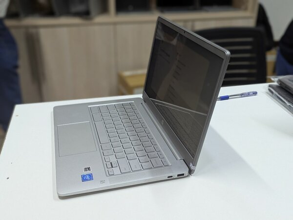 HP CHROMEBOOK X360 LAPTOP TOUCH