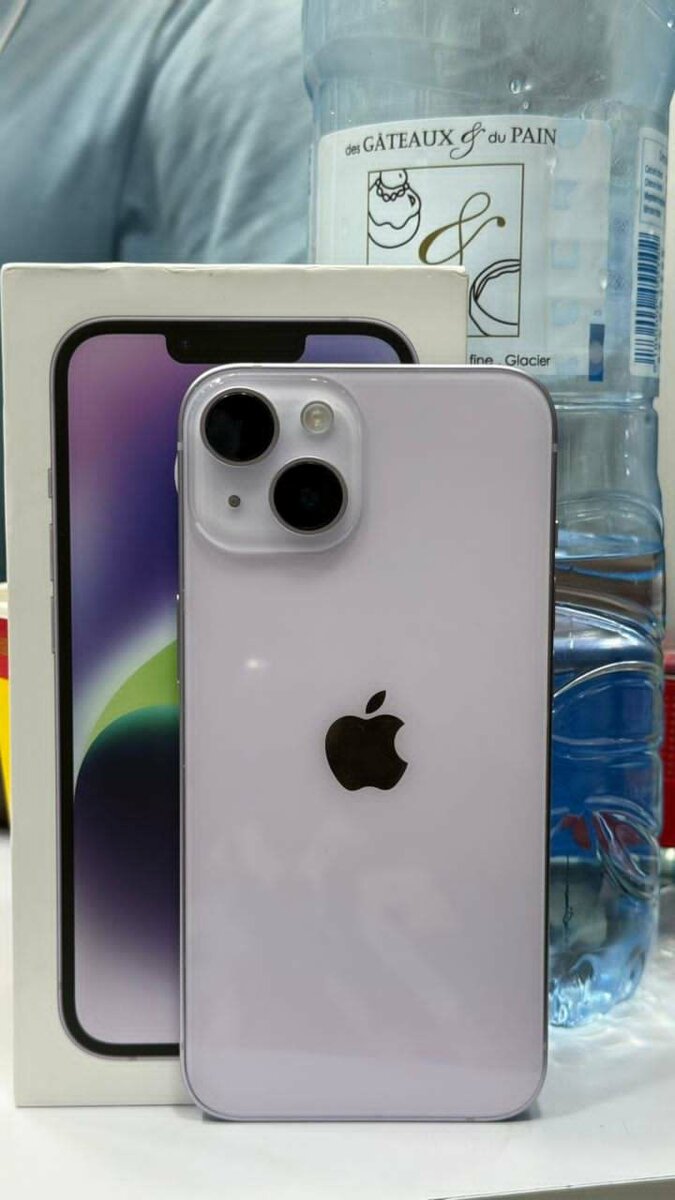 *iphone 14 128g état super propre : 350.000