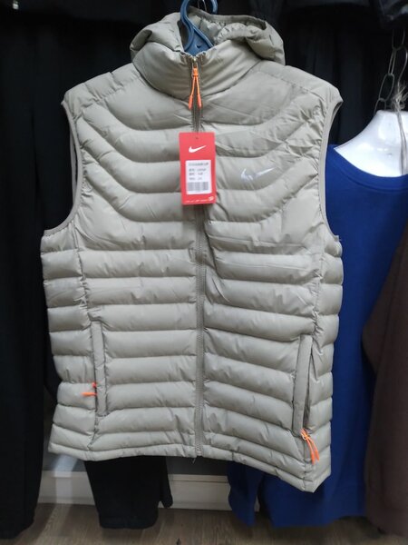 Без рукавка