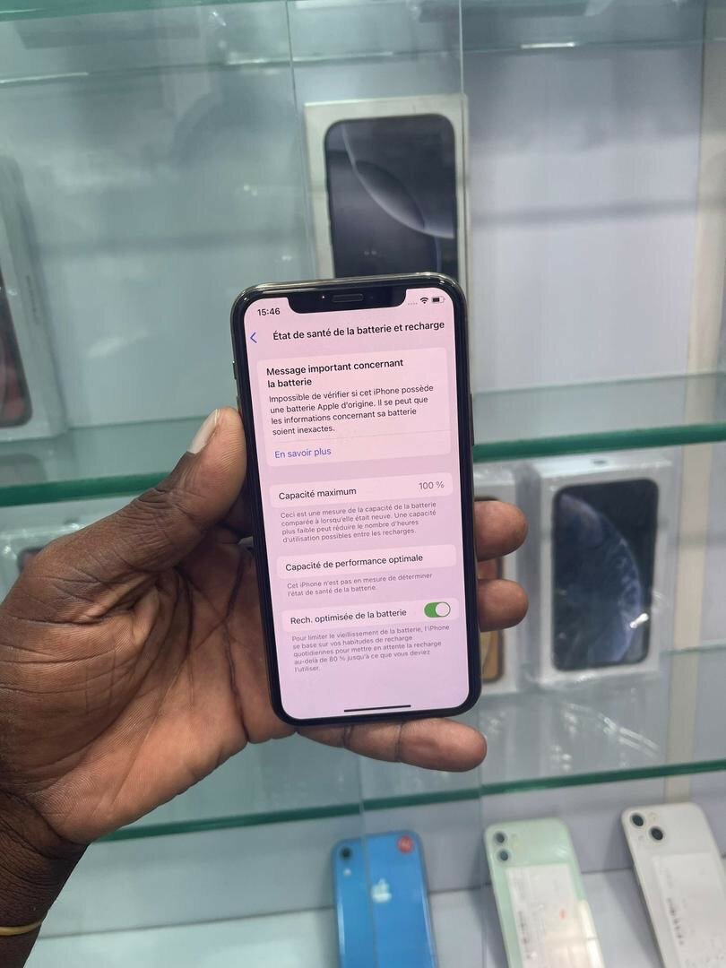 iPhone 11 pro très propre