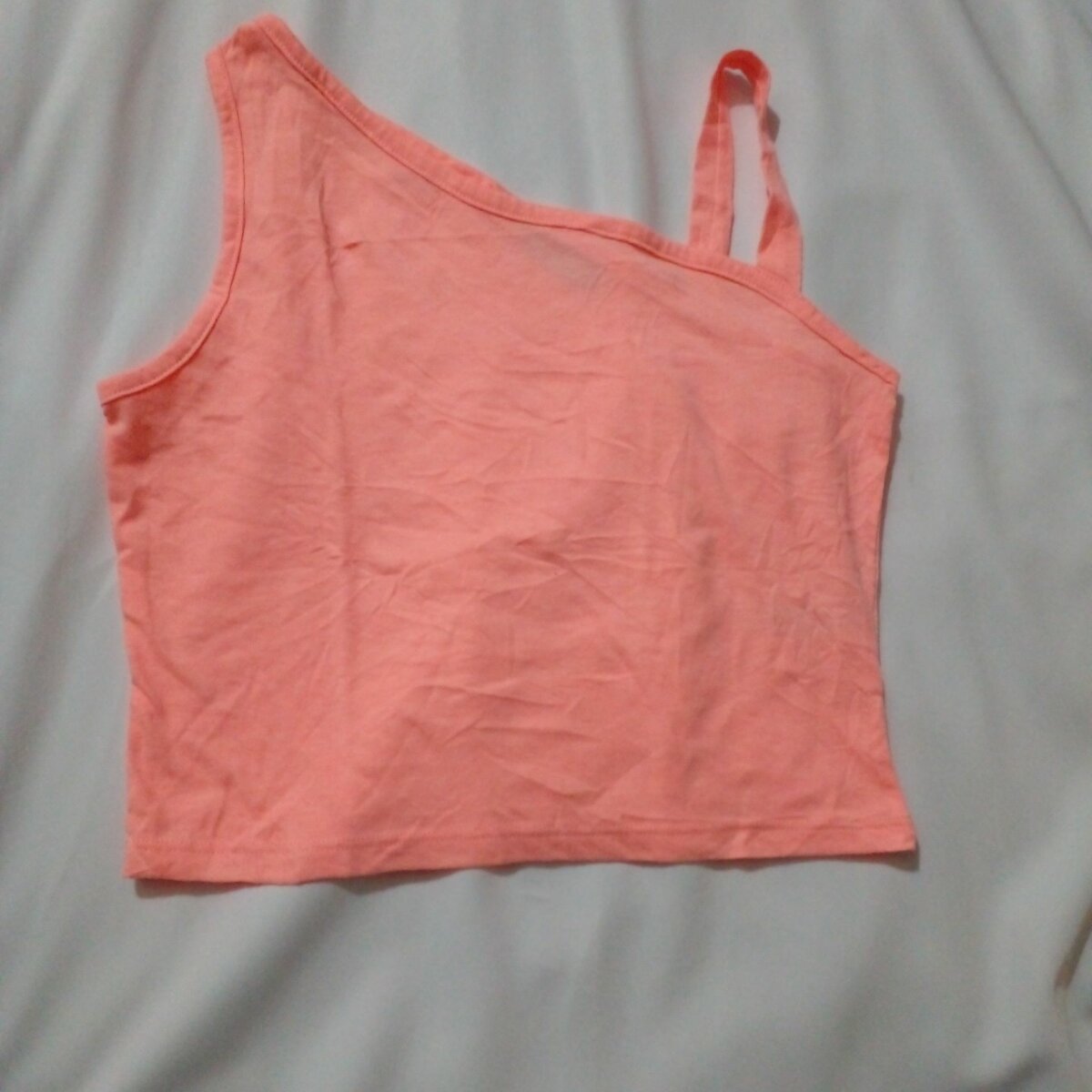 Jolis tops