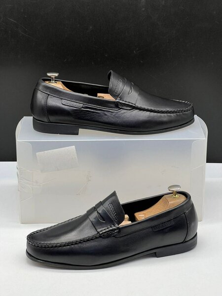 Mocassins en cuir noir élégants