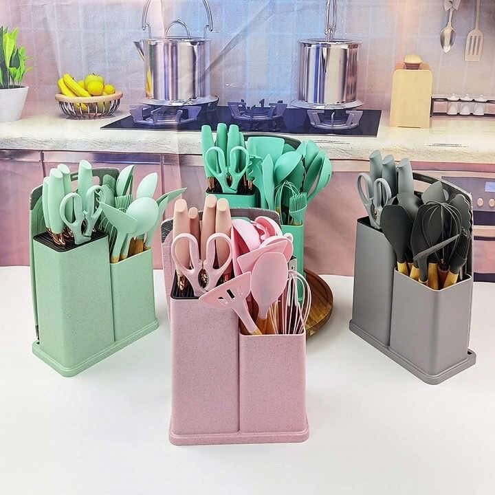 Coffret d'ustensiles de cuisine coloré durable
