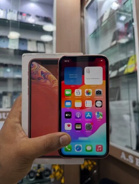 iPhone XR - Rouge, 128Go